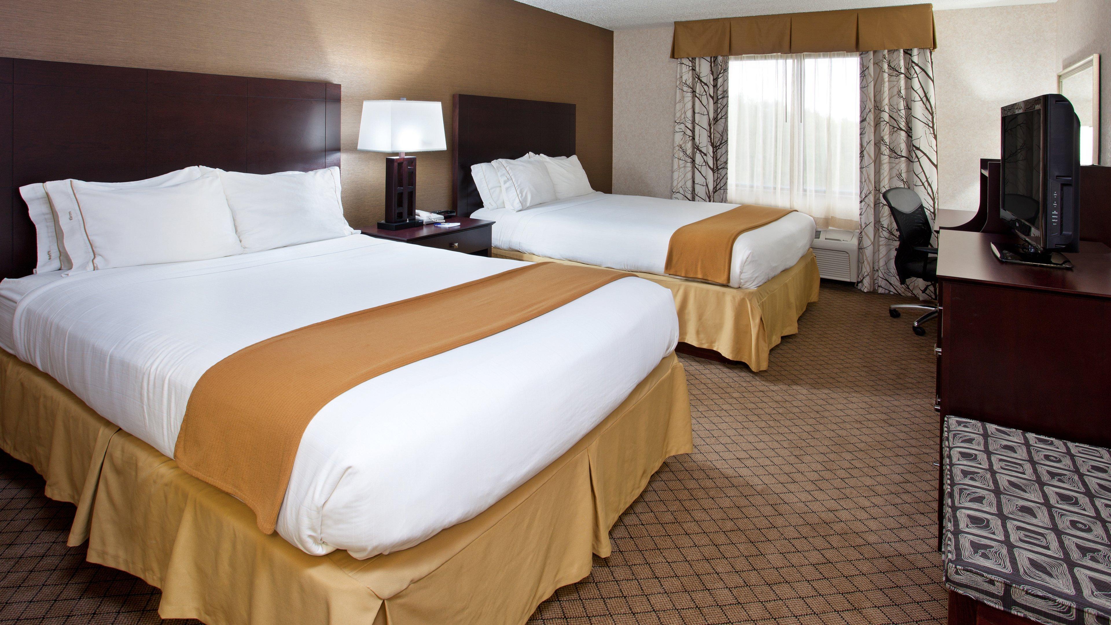Holiday Inn Express & Suites Wadsworth By Ihg Exterior photo